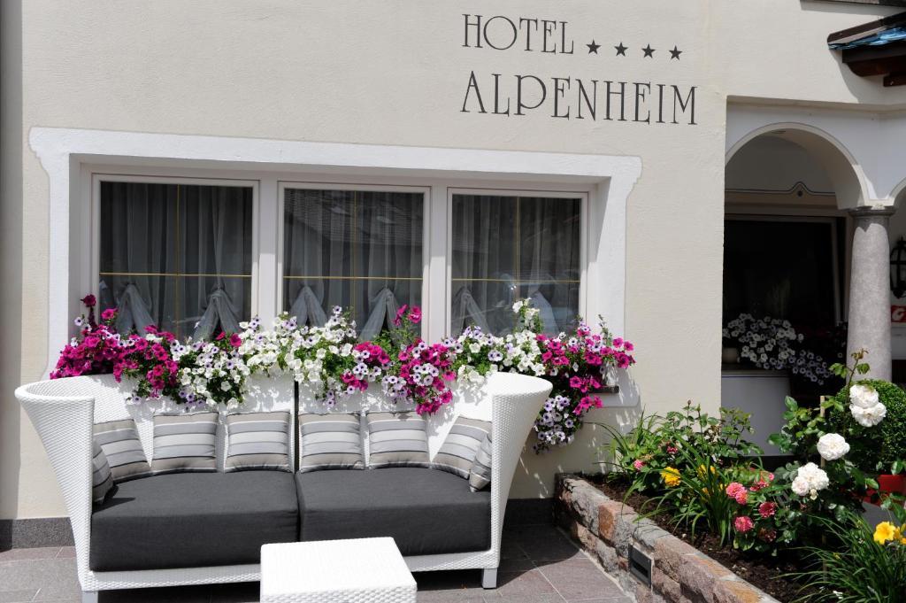 Alpenheim Charming & Spa Hotel Ortisei Exterior photo